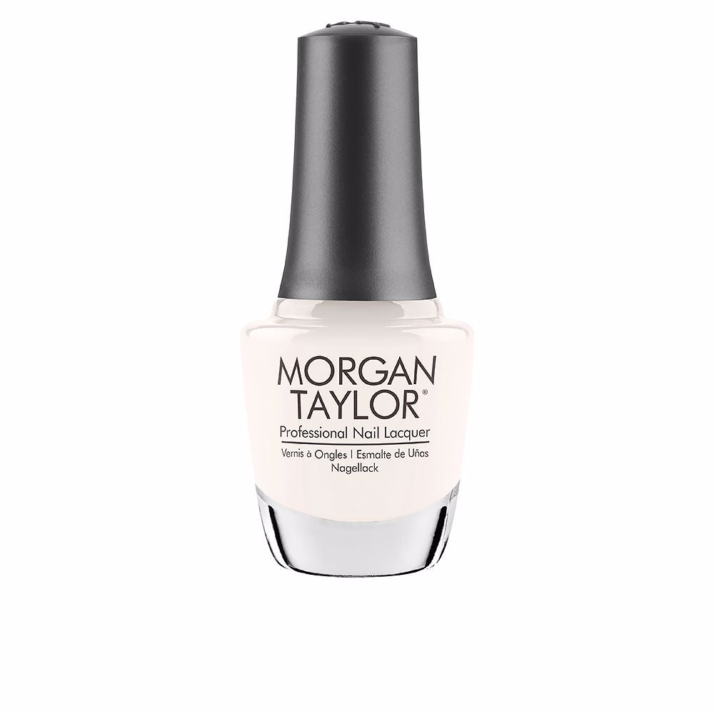 PROFESSIONAL NAIL POLISH