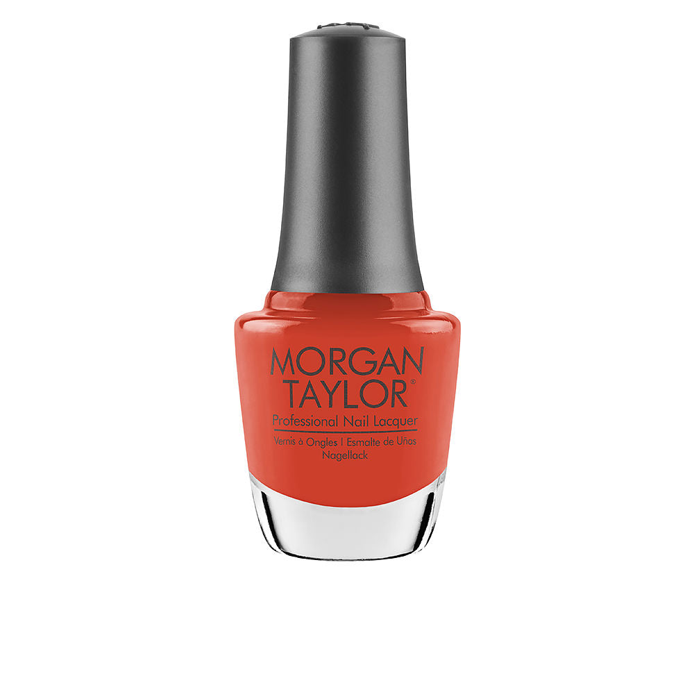 PROFESSIONAL NAIL POLISH