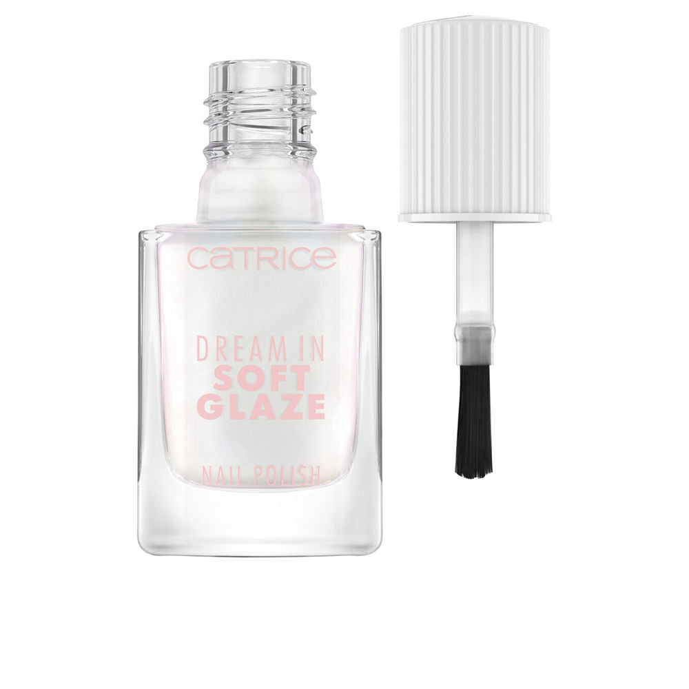 DREAM IN SOFT GLAZE nail polish