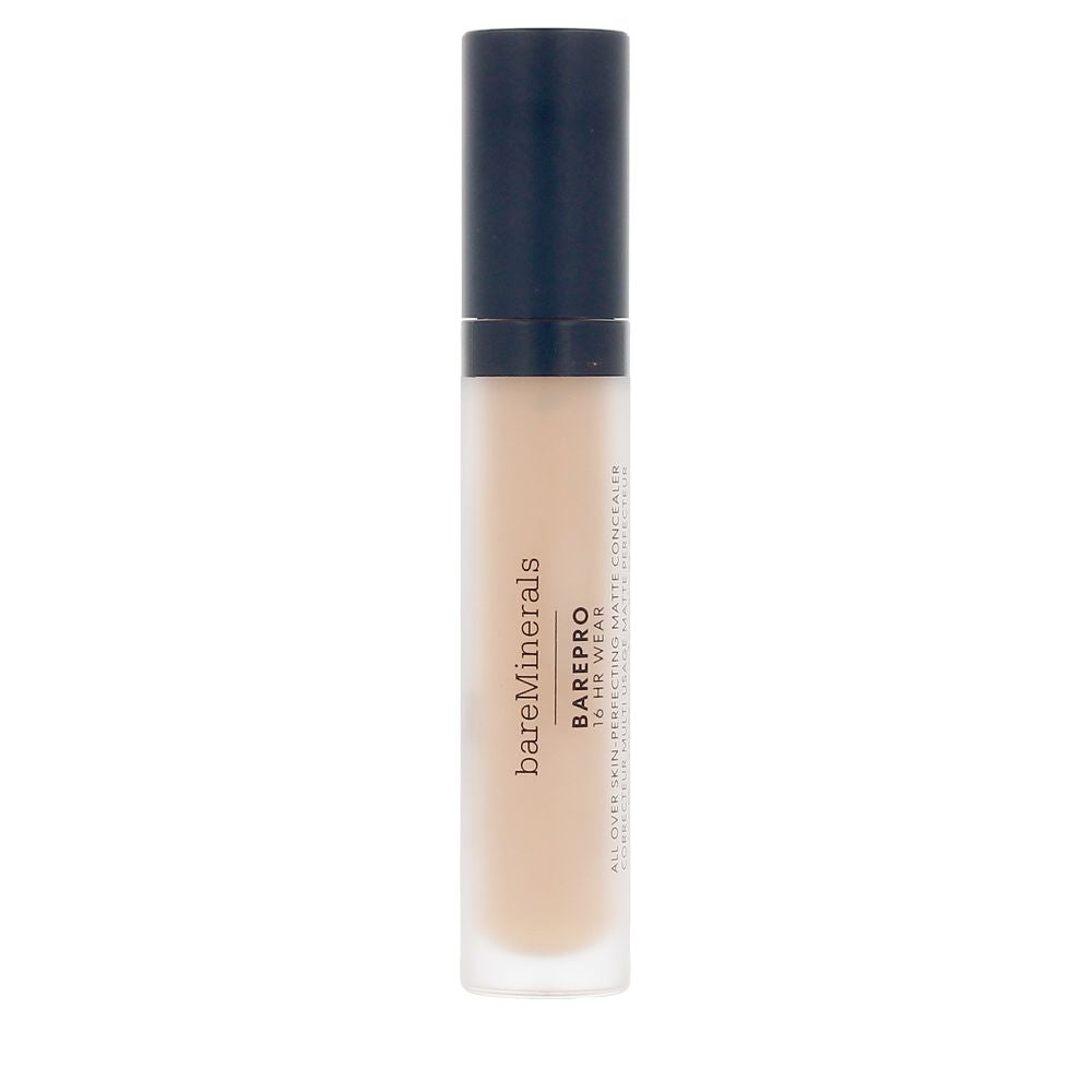 Corrector mate perfeccionador para todo tipo de piel BAREPRO 16HR WEAR